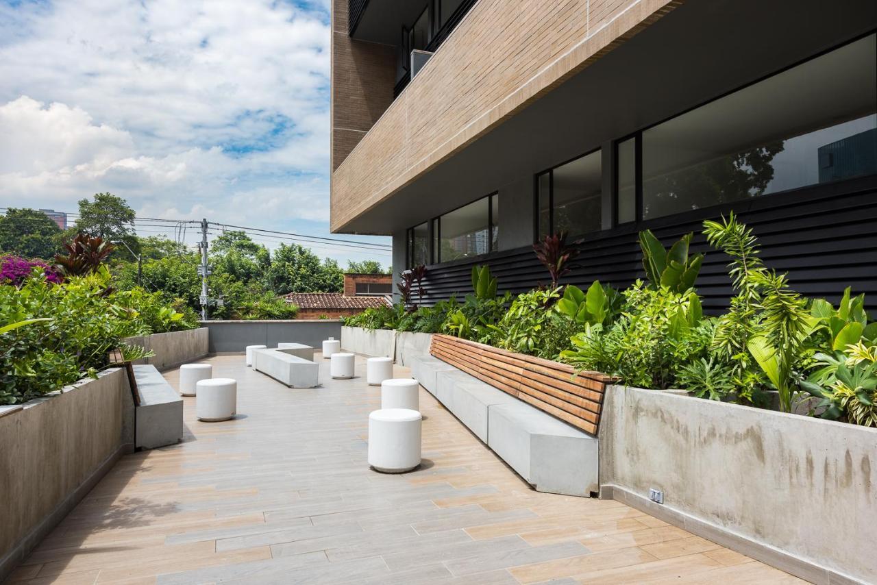 Go Living And Suites El Poblado - Jalo Rent Medellin Exterior photo